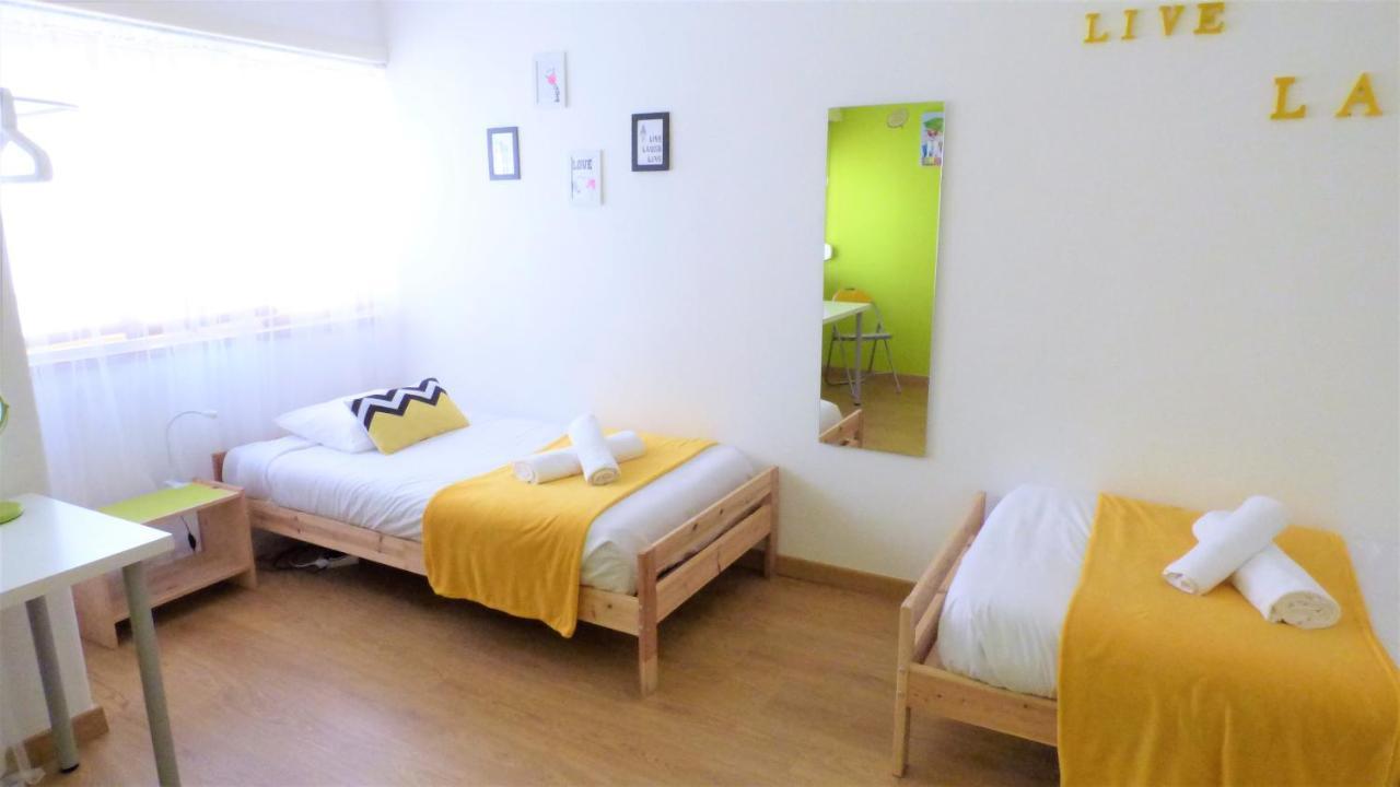 D Wan Guest House Peniche Kültér fotó